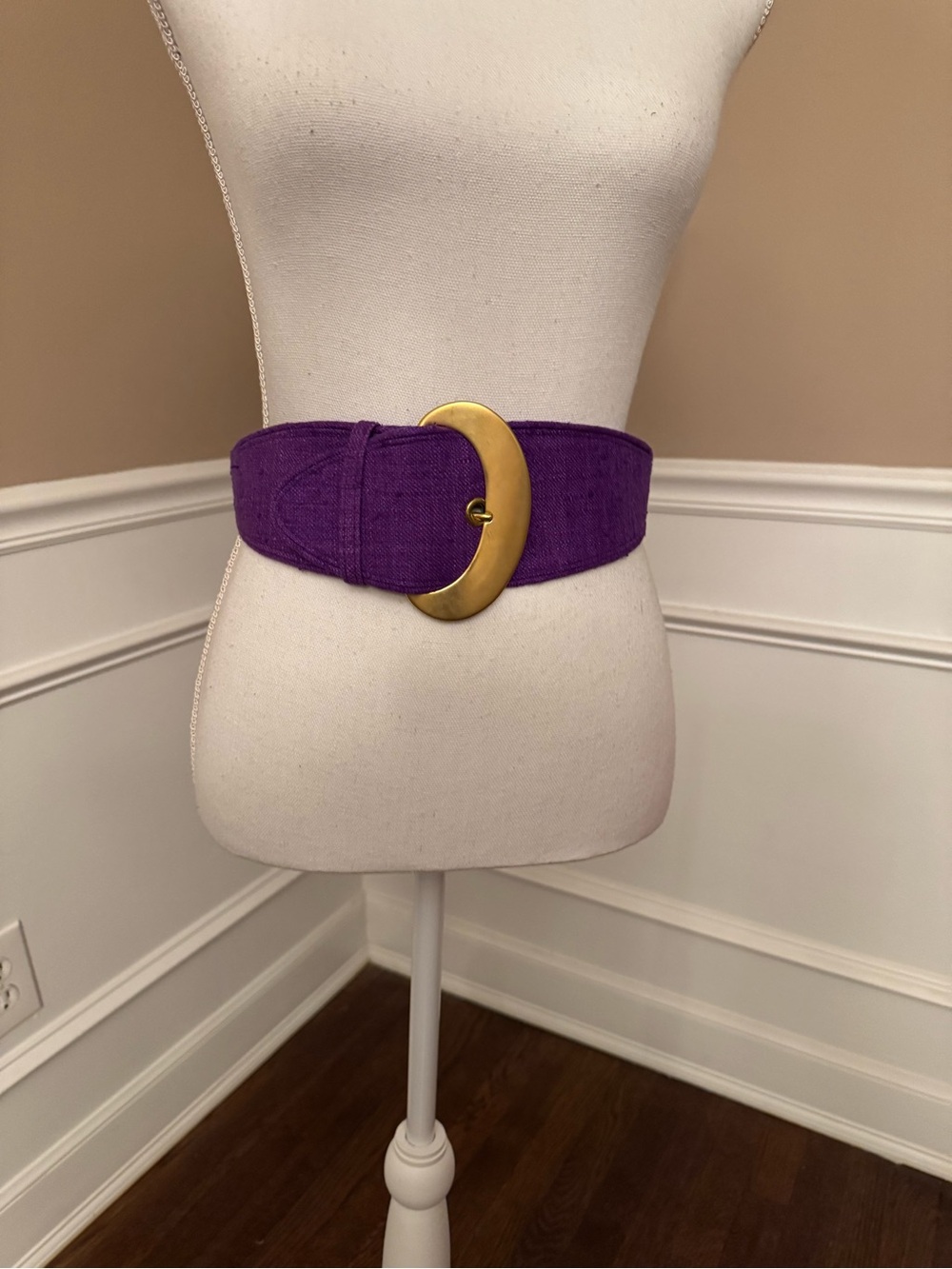Vintage Ginnie Johansen Dallas Purple Wide Linen Belt Gold Statement Buckle USA